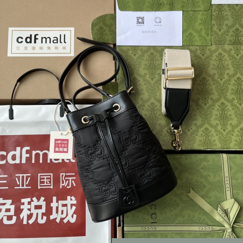 G*u*i bucket bags